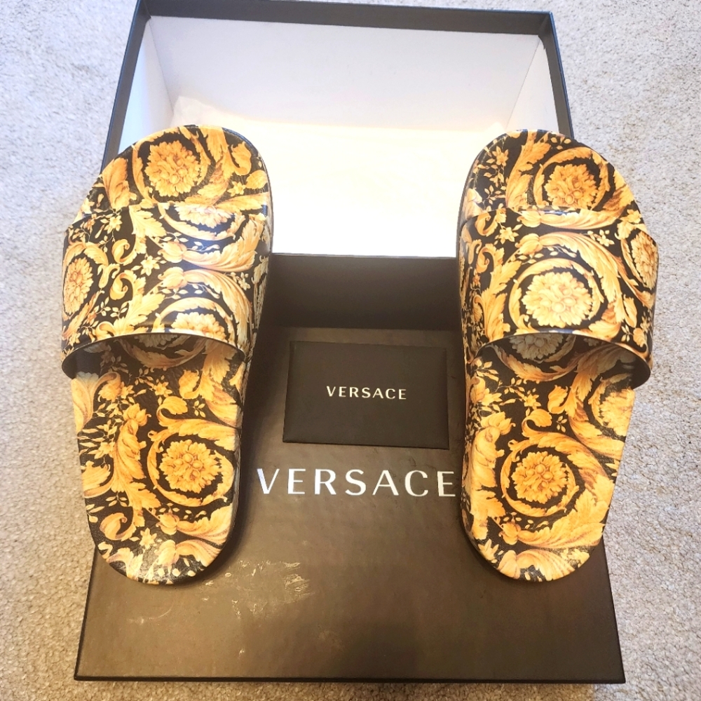 Girls Versace Slides Size 13/1